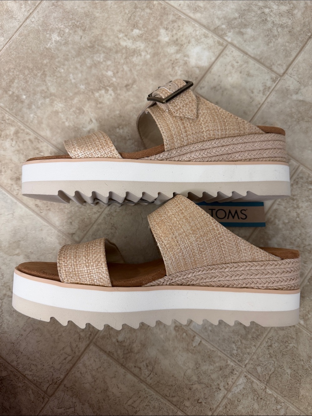 Toms Beige Tan Woven Slide Sandals - Picture 5 of 7